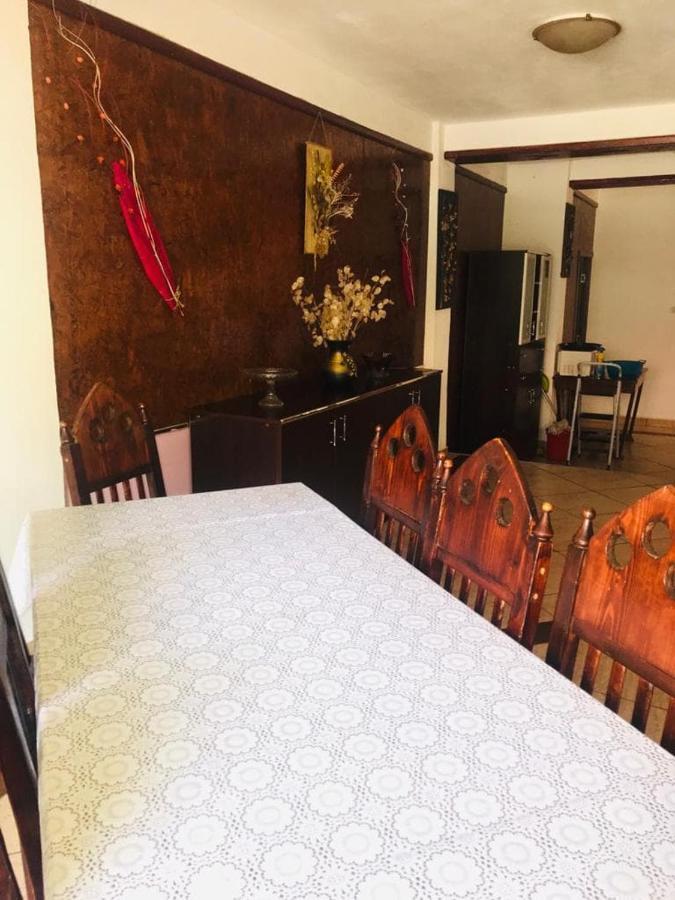 Vila Nik บุชเตนี ภายนอก รูปภาพ